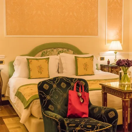 Отель Bernini Palace 5*