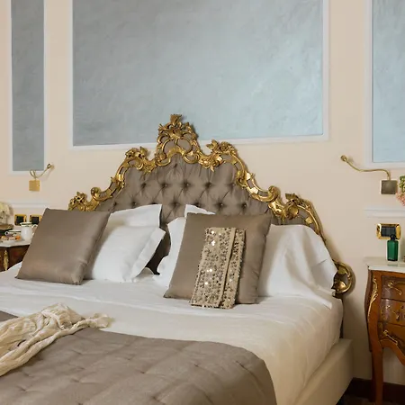 Szálloda Bernini Palace 5*