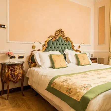 Bernini Palace Florencia