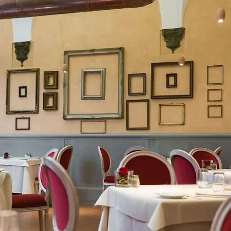 Bernini Palace Florencia