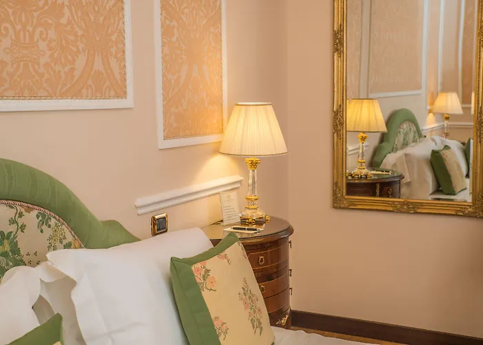 Bernini Palace Hotel 5*