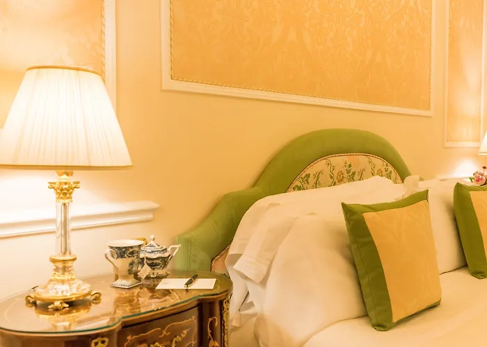 Bernini Palace Florenz